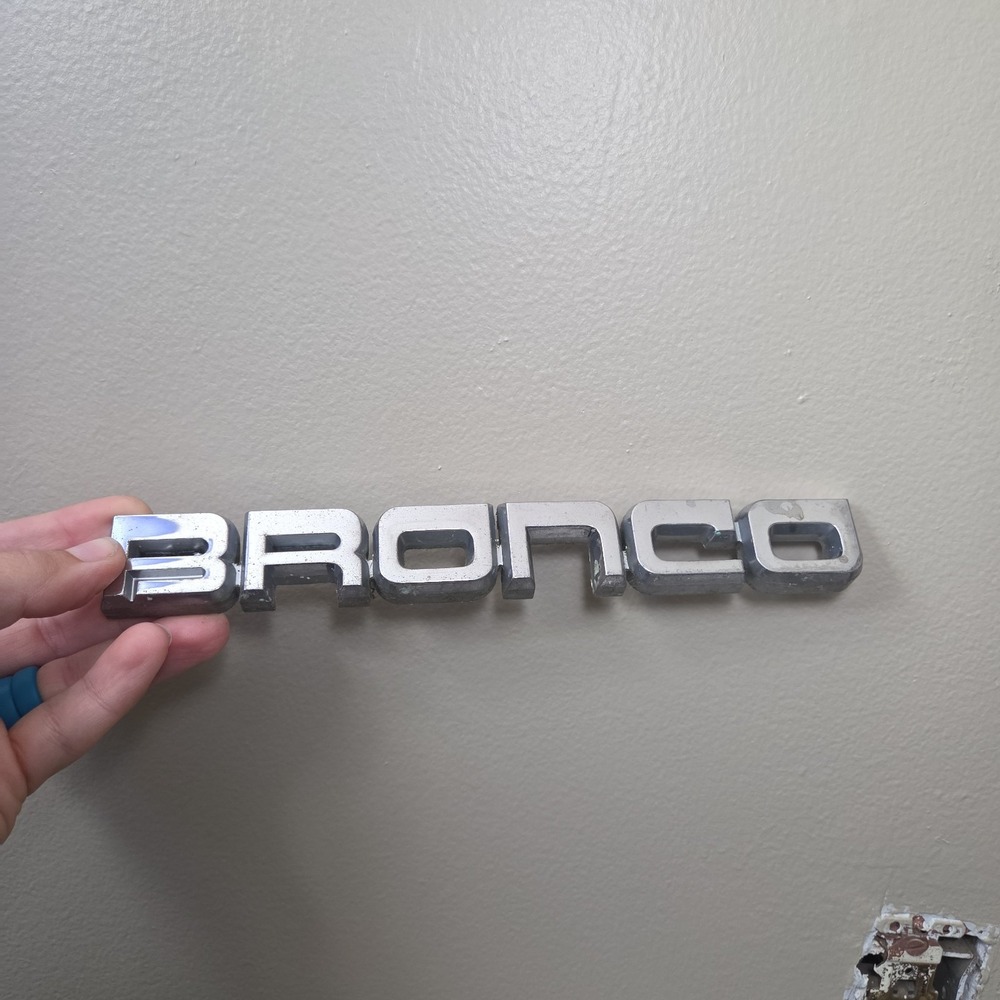Ford Bronco Fender Emblem Nameplate OEM Chrome Metal E0TB-16B114-JC 1980-86 - Picture 2 of 6